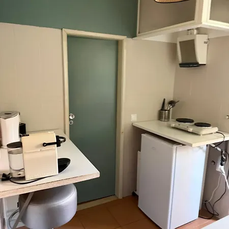 아파트 In Bairro Alto 3 - Charm 리스본