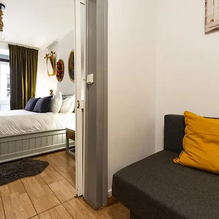 In Bairro Alto 3 - Charm Apartman Lisboa